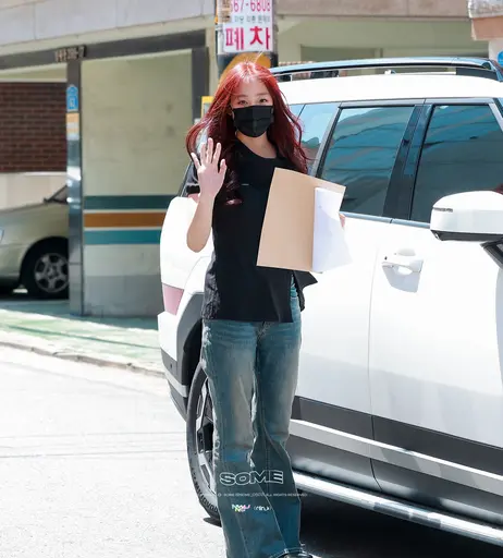 Image 7971116 from Minji (NewJeans)