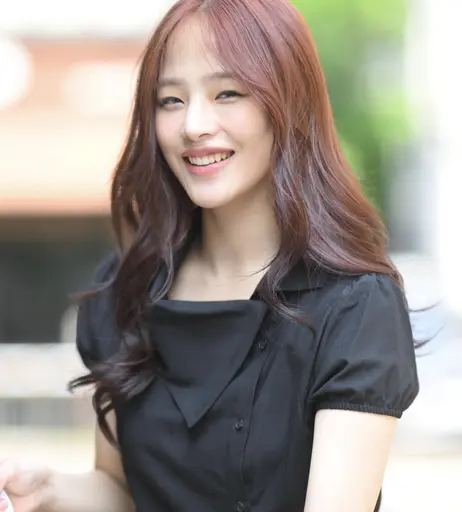 Image 7971133 from Minji (NewJeans)