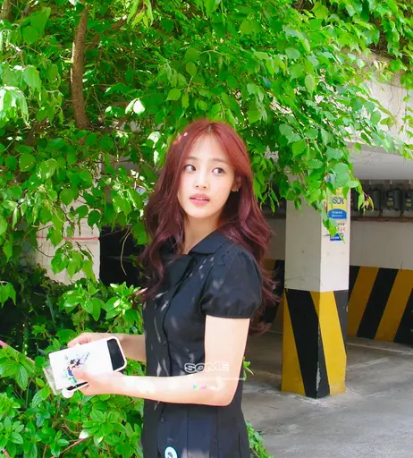 Image 7971120 from Minji (NewJeans)