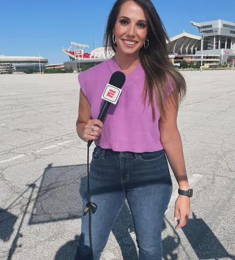 Image 7970876 from Sports tv hosts/reporters