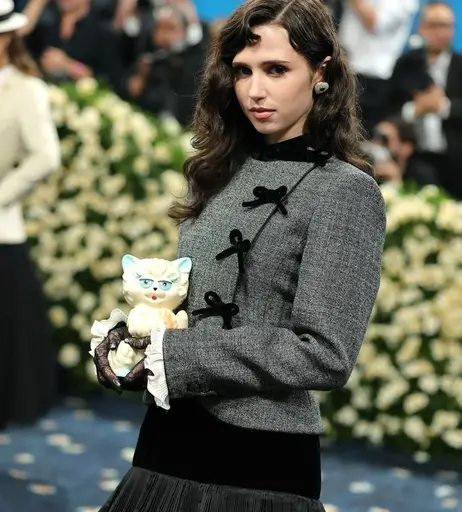 Image 7961076 from Clairo | Claire Cottrill