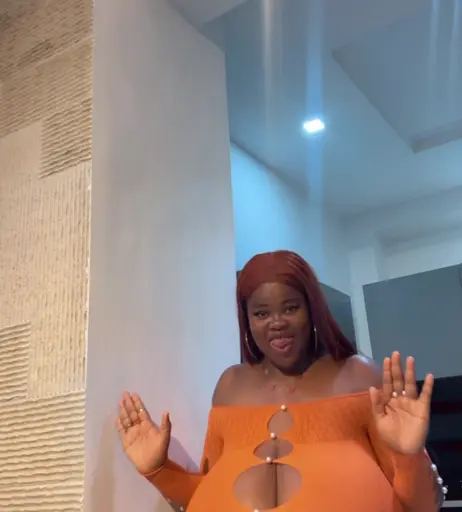 Image 7960425 from Chioma Lovv