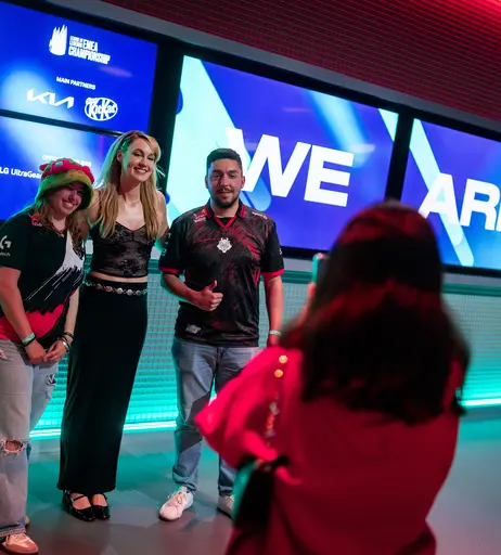 Image 7960308 from Sjokz