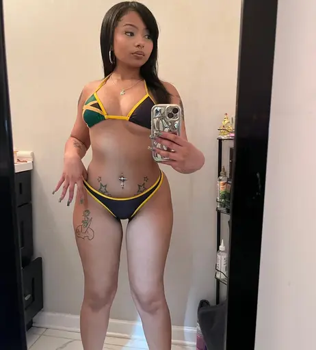 Image 7952627 from shawtysparkle