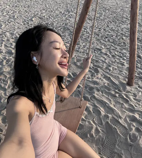 Image 7950152 from Clara dao