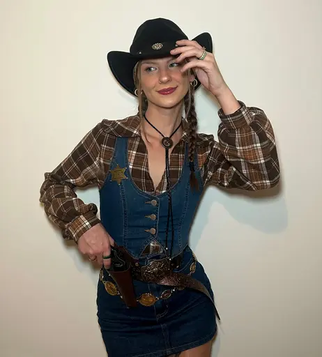Image 7921059 from daisy_riches1