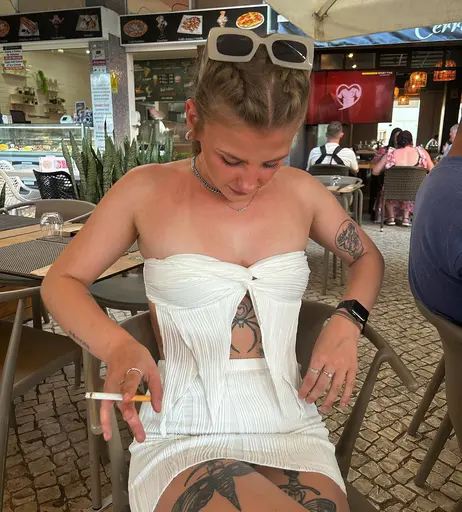 Image 7921019 from daisy_riches1