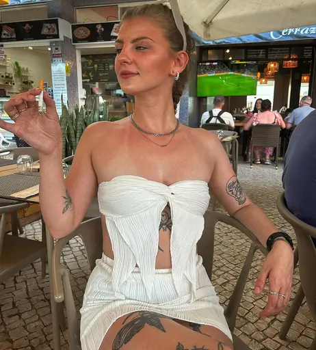 Image 7921022 from daisy_riches1