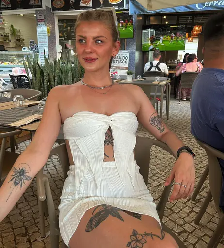 Image 7921020 from daisy_riches1