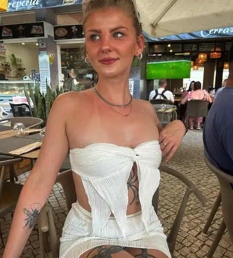Image 7921023 from daisy_riches1