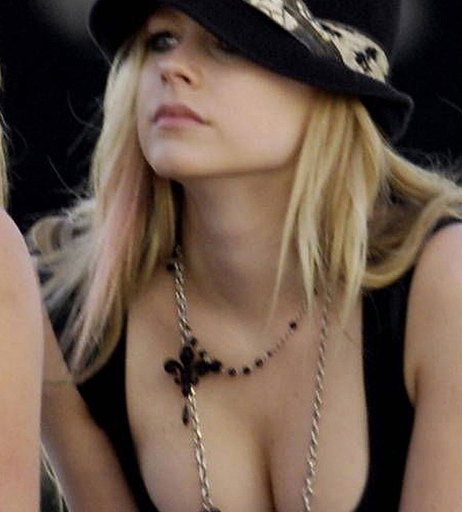 Image 7922701 from Avril Lavigne