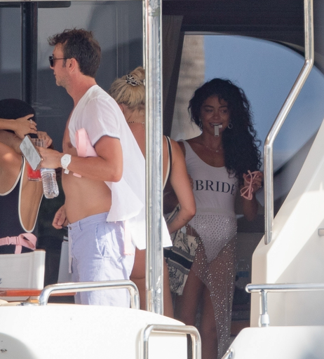 Image 7922917 from Vanessa Hudgens