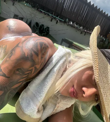 Image 7928174 from Cristalhill__ / PINKY PUSSYY