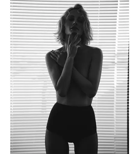 Image 7917102 from Amber Valletta