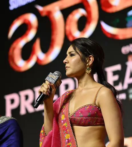 Image 7917366 from Raashi Khanna