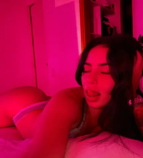 Image 7904100 from Kattdumont | kattmodel
