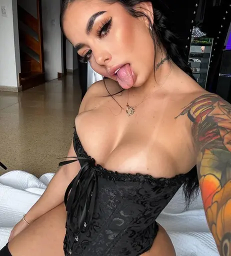 Image 7904091 from Kattdumont | kattmodel