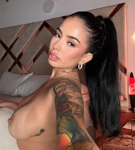 Image 7904069 from Kattdumont | kattmodel