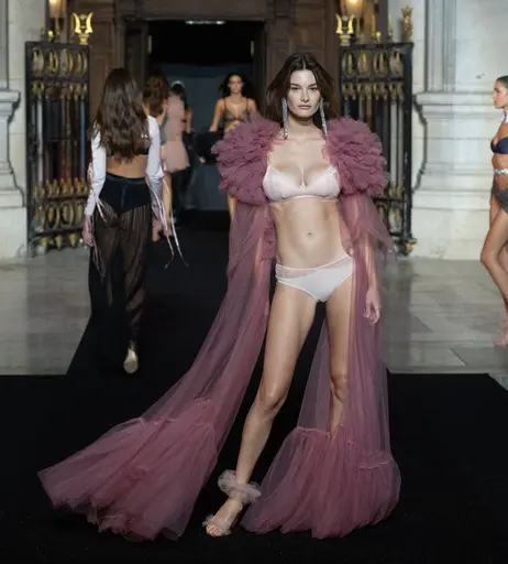 Image 7900565 from Ophelie Guillermand