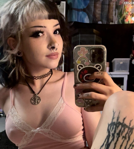 Image 7486832 from Evilgirll