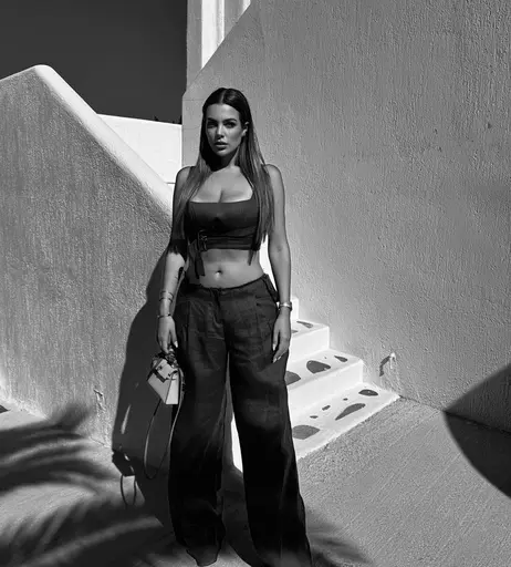 Image 7484611 from Nadine Mirada