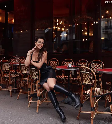 Image 7484632 from Nadine Mirada