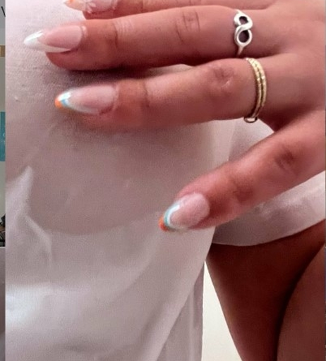 Image 7484929 from Farah_off