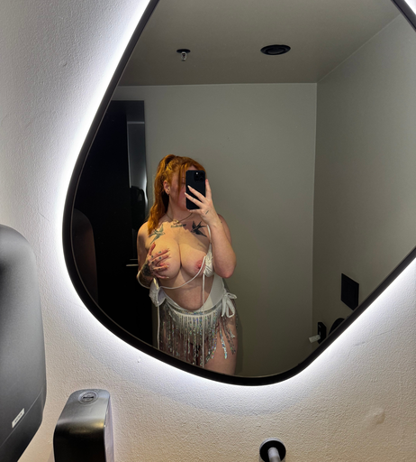 Image 7466503 from Devine Kitty