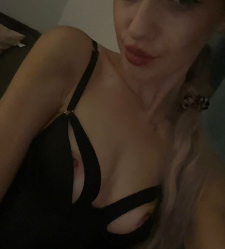 Image 7461623 from Dessousgirl