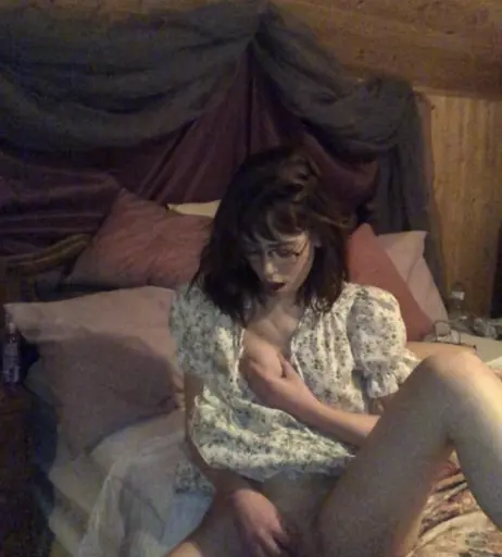 Image 7458196 from Violet