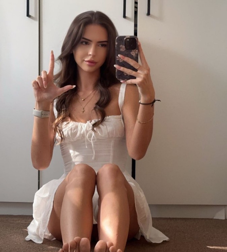 Image 7429575 from Goddess Gabi