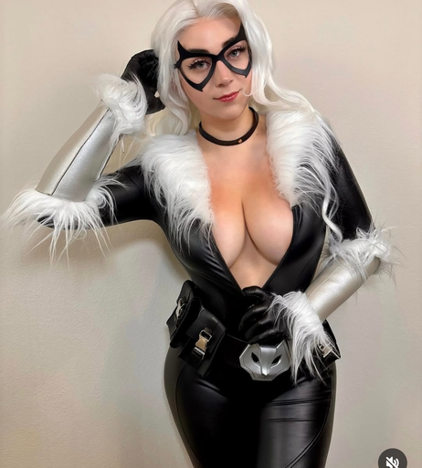 Image 7401655 from buttercupcosplay