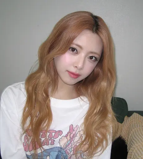 Image 7596381 from Yuna - ITZY (유나, Shin Yu Na)