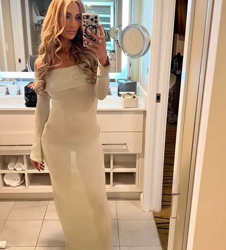Image 7596357 from WWE Carmella