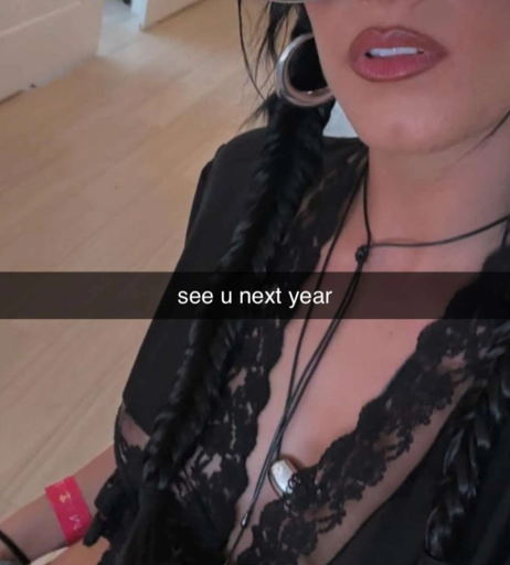 Image 7574683 from Charli D’Amelio