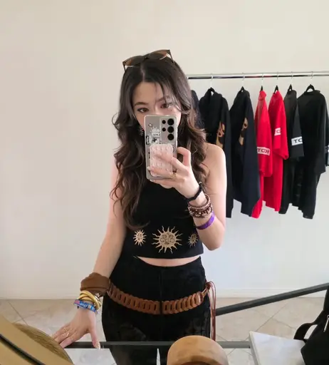 Image 7536084 from Fuslie (Leslie)