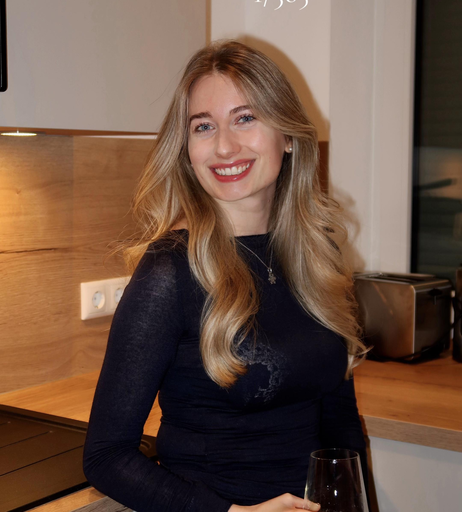 Image 7534239 from Empresslaurasophie