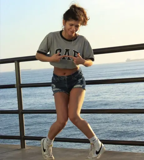 Image 7511038 from ciggybae / homeskilla_whitnit / Zendaya lookalike