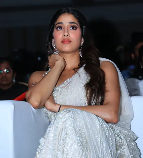 Image 7519381 from Janhvi Kapoor