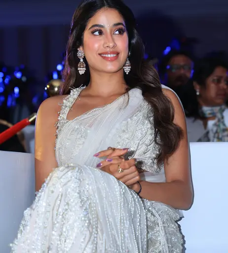 Image 7519386 from Janhvi Kapoor