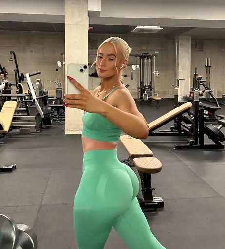 Image 7503152 from Lucy Newcombe (lucynukes, lucynukesfit)