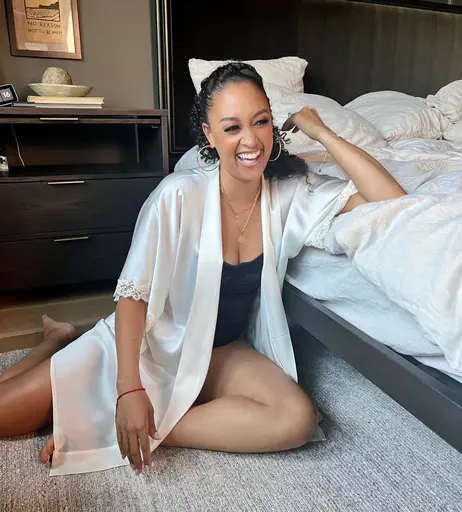 Image 7694487 from Tia Mowry