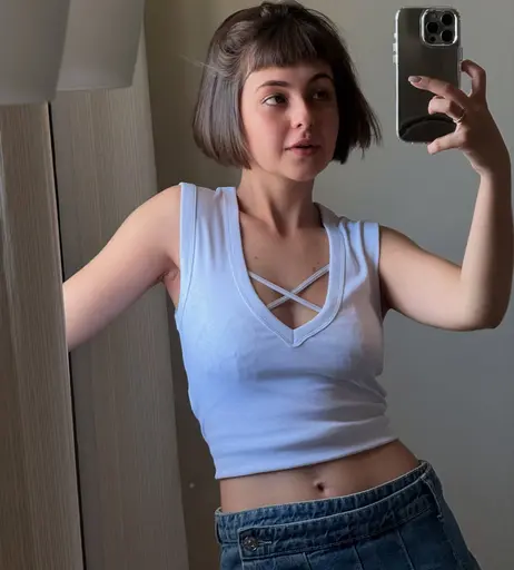 Image 7621060 from Klara Castanho