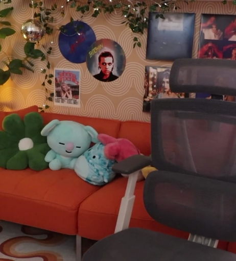 Image 7614426 from Ashley Ippolito / Reacts By Ash / ur internet mom ash