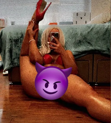 Image 7603767 from Tuttithebooty/Clappingqueen