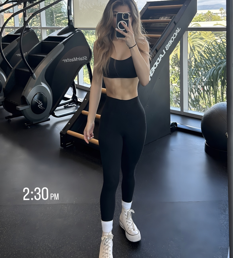 Image 777058 from Sophia Frutos