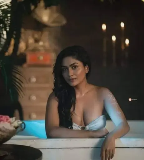 Image 7768809 from Mrunal Thakur