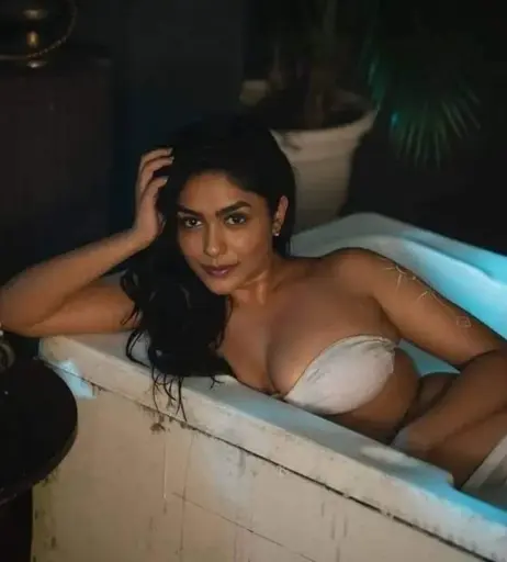 Image 7768805 from Mrunal Thakur