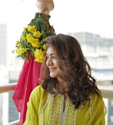 Image 7768788 from Mrunal Thakur