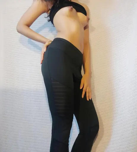 Image 7754010 from carameldesi_96